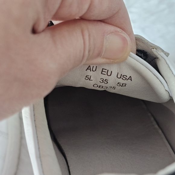 UGG Platform Sneakers - Picture 9 of 9